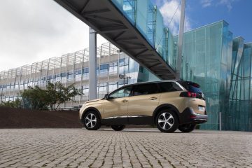 Nuova Peugeot 5008