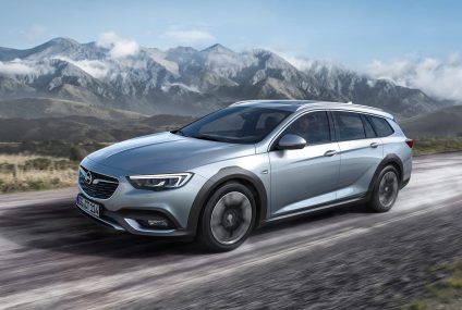 Nuova Insignia Country Tourer ammiraglia Opel con il fascino dell’offroad