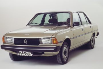 Compie 40 anni la Peugeot 305, paladina della sicurezza