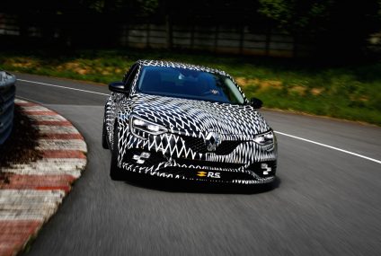 Prima apparizione di Nuova Mégane R.S. al Gran Premio F1 di Monaco