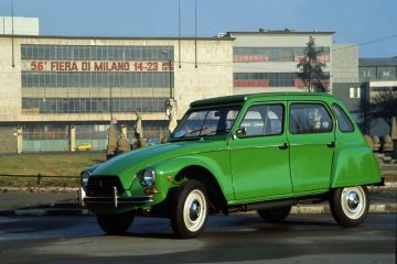 Dyane ha 50 anni, fascino intatto in stile Citroen