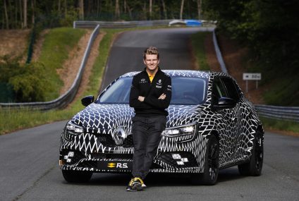 Nuova Renault Mégane RS 4 ruote sterzanti e 2 telai