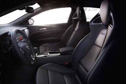 Sedili sportivi Opel su misura per Insignia GSi