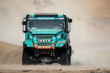 Parte bene IVECO/PETRONAS/DE ROOY Alla Dakar 2018