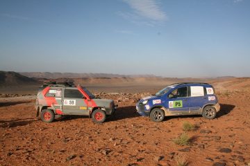 Panda, tante piccole FIAT conquistano il deserto