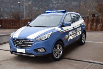 A 22 Brennero consegna Hyundai ix35 Fuel Cell a Polstrada