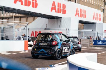 Smart EQ fortwo e-cup sulle strade della Formula E