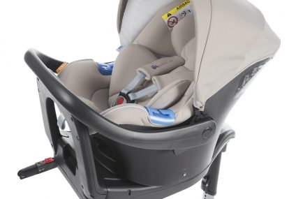 Chicco per la sicurezza: seggiolini auto con sensori integrati