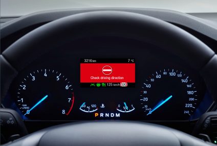 Wrong Way Alert, tecnologia Ford evita guida contromano